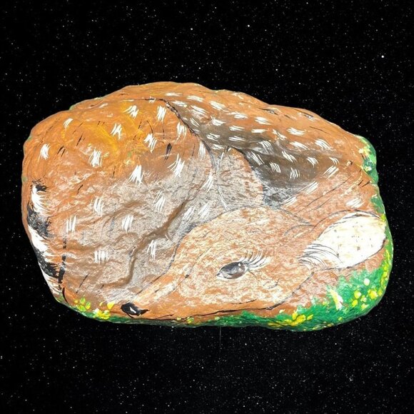 2006 D. Murphy Hand Painted Resting Spotted Fawn Decor Rock Deer 2”T 6”W - Picture 2 of 7